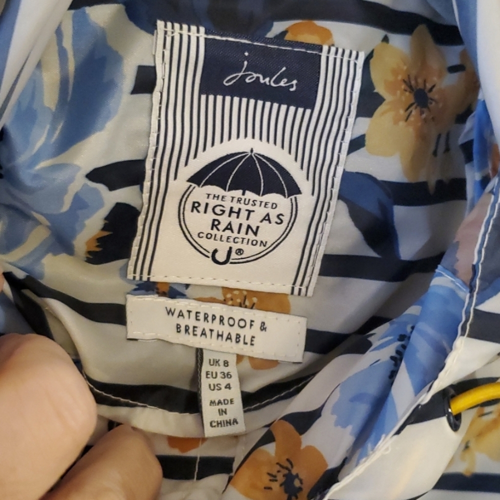Joules GoLightly Packable Striped Floral Print Raincoat Size 4 NWT'S - Picture 13 of 16